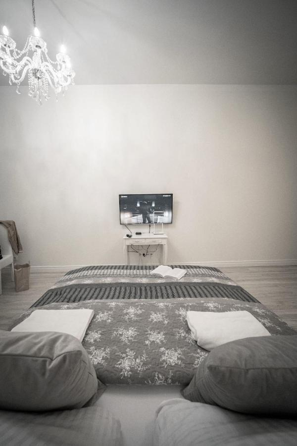 Apartament Grey Pearl Downtown Apartment Warsawa Bagian luar foto